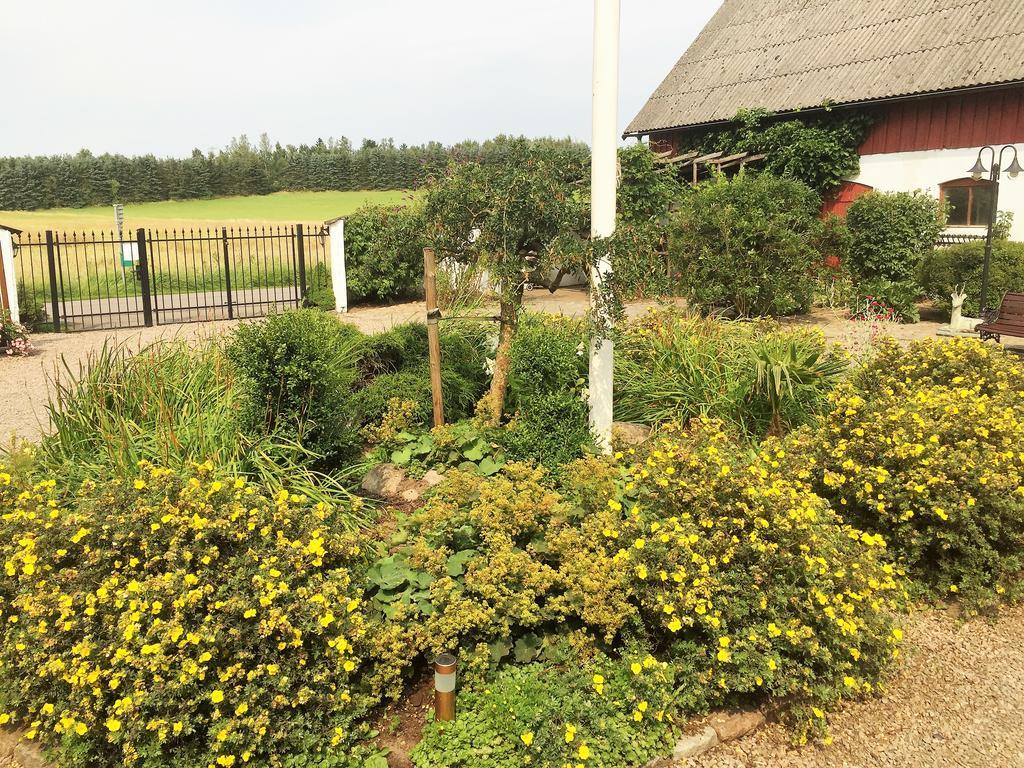 Mattisgården Bed&Breakfast Östra Ljungby Eksteriør bilde